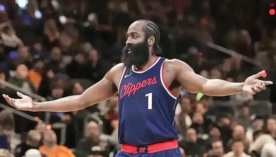 雷霆血洗湖人B队,伦纳德打破历史纪录的简单介绍 雷霆血洗湖人B队,伦纳德打破历史纪录的简单介绍