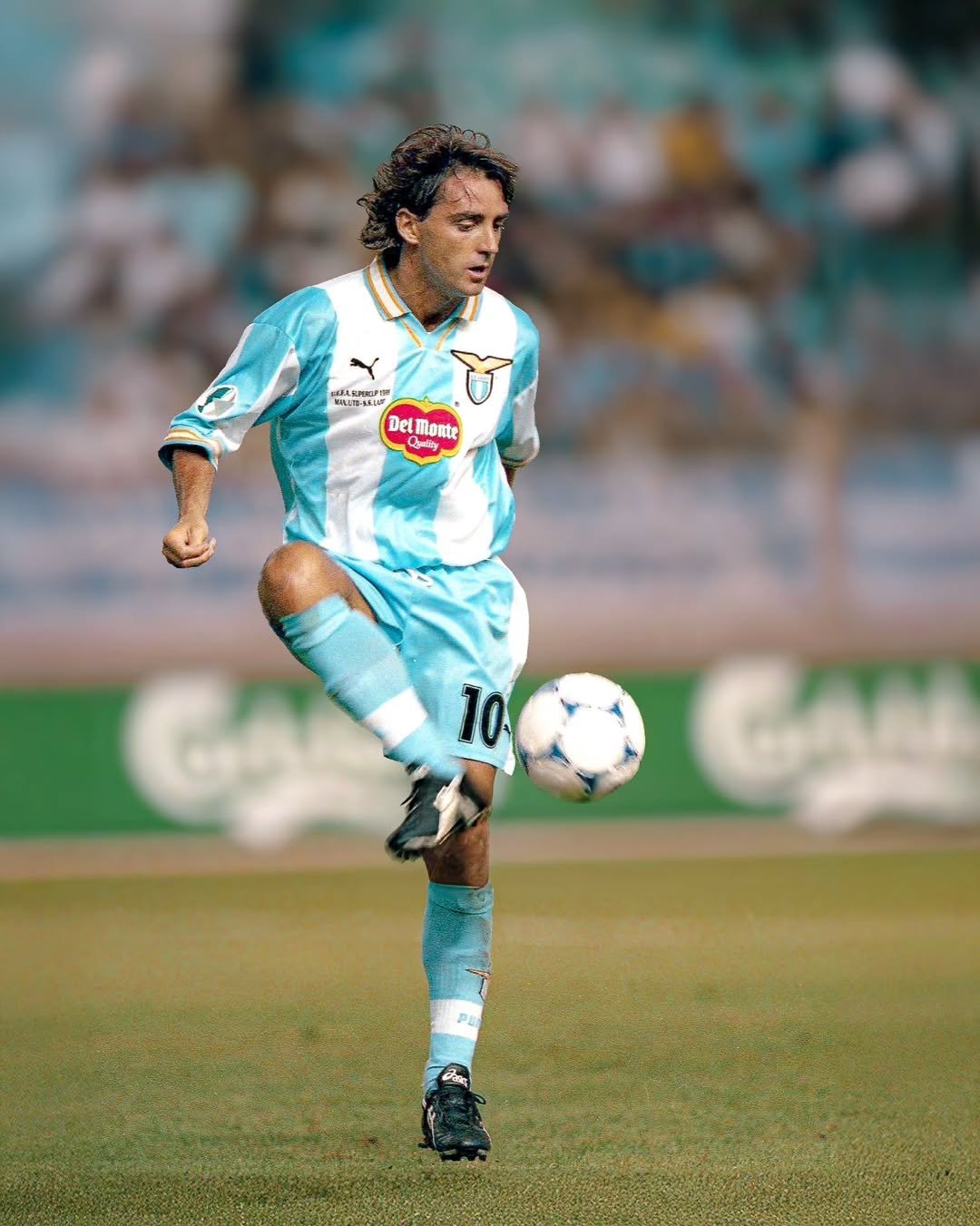 拉齐奥逆转击败热那亚，豪取胜利