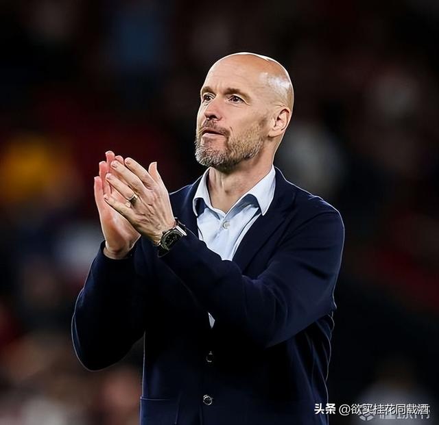 曼联主帅教练组不满球员表现的简单介绍