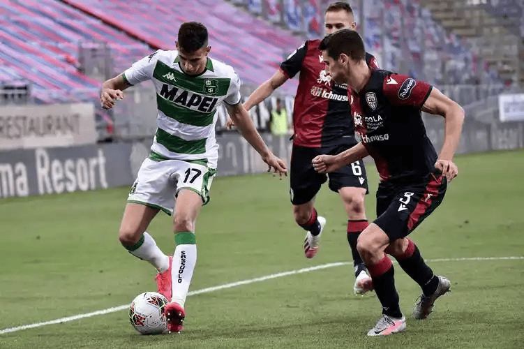 包含帕尔马主场击败佩鲁贾，实力稳健保持位置的词条